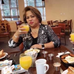 Meet your Posher, Emy